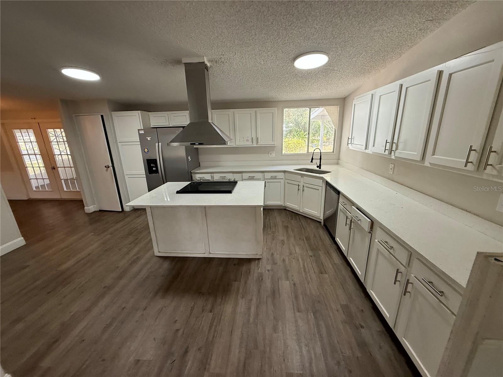 Image 5 of 18 For 5115 Shadyglen Drive