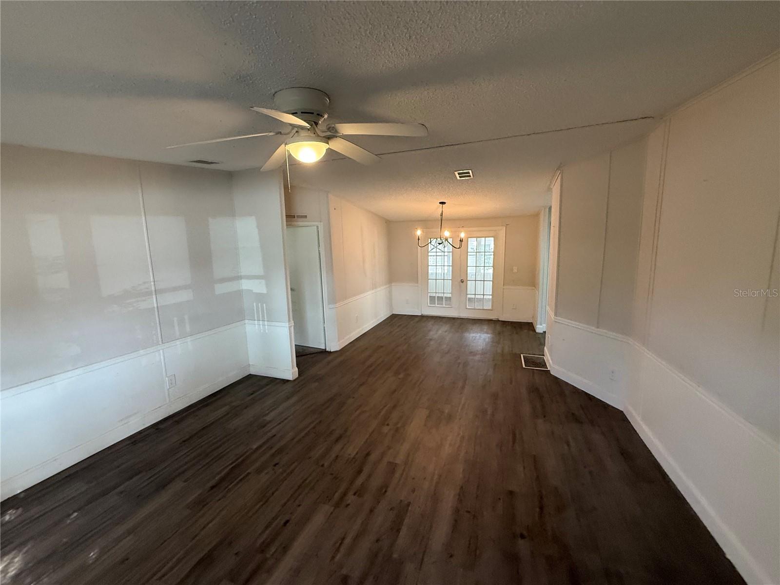 Image 8 of 18 For 5115 Shadyglen Drive