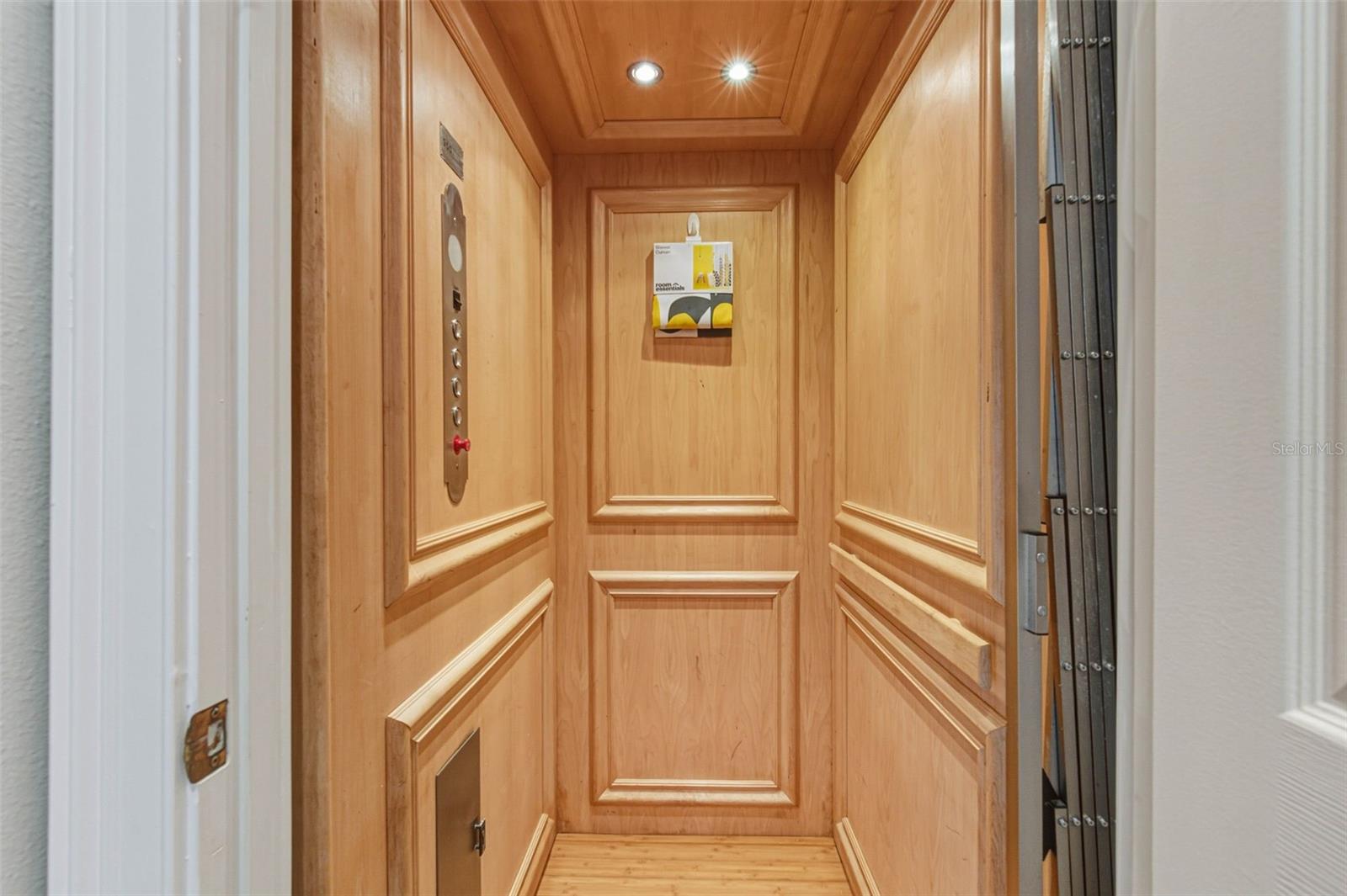 Image 14 of 75 For 1726 Sunkissed Drive