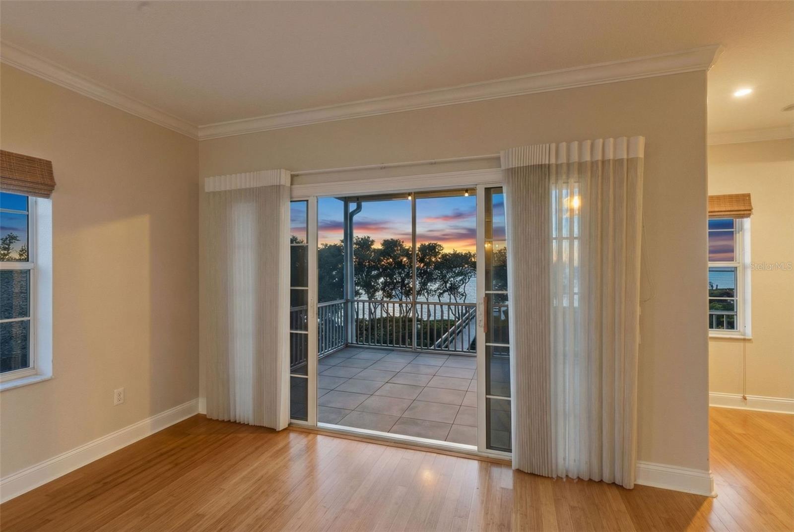 Image 20 of 75 For 1726 Sunkissed Drive