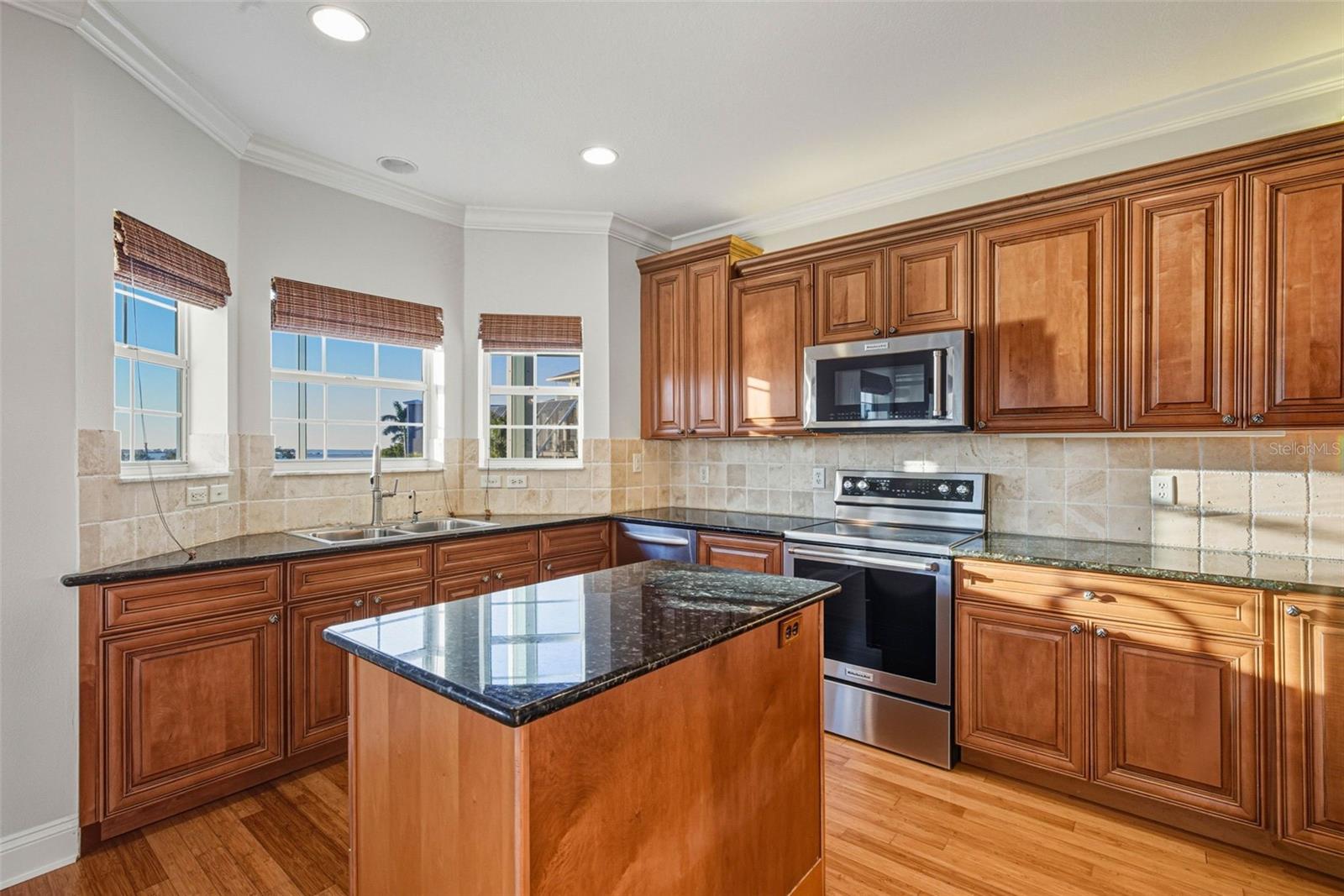 Image 26 of 75 For 1726 Sunkissed Drive