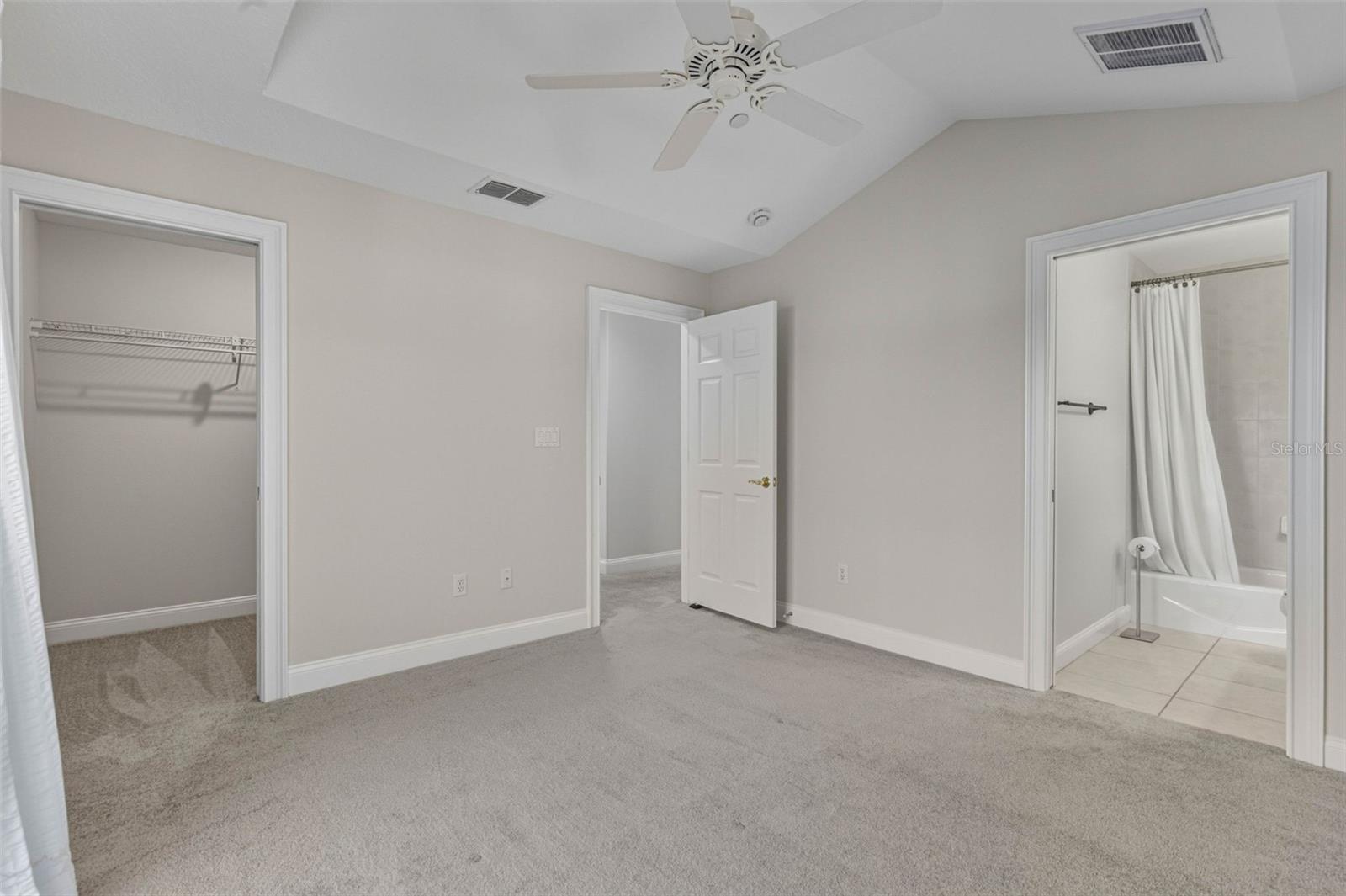 Image 44 of 75 For 1726 Sunkissed Drive