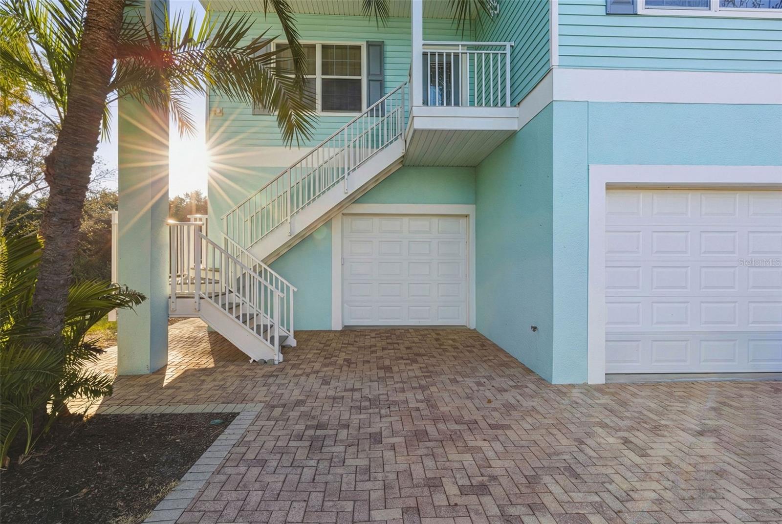 Image 64 of 75 For 1726 Sunkissed Drive