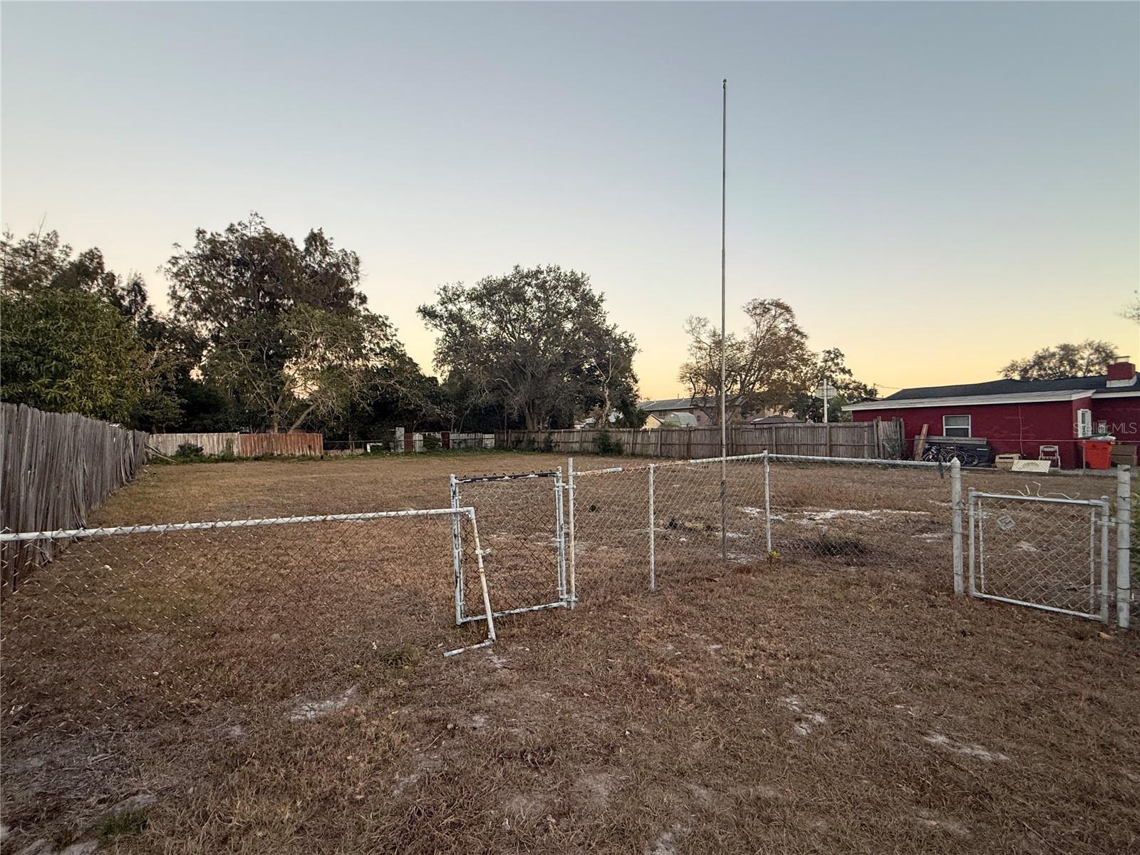 Image 3 of 11 For 1759 Farrell Avenue