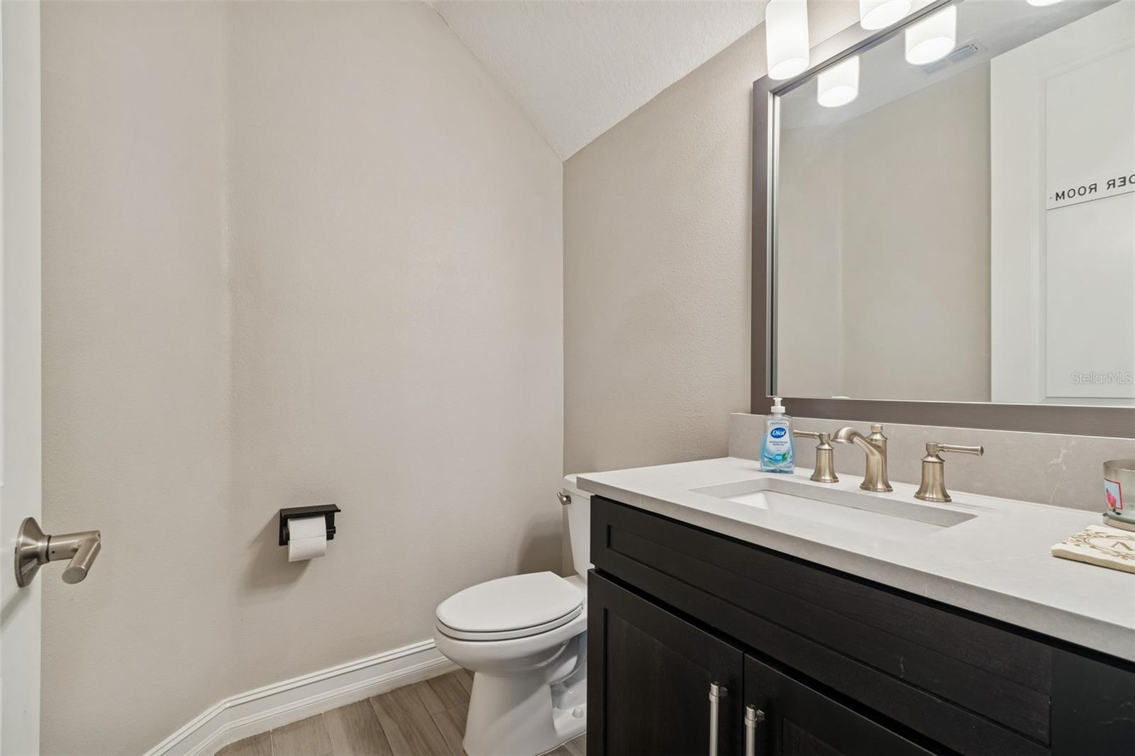 Image 43 of 99 For 6111 Marsh Trail Drive