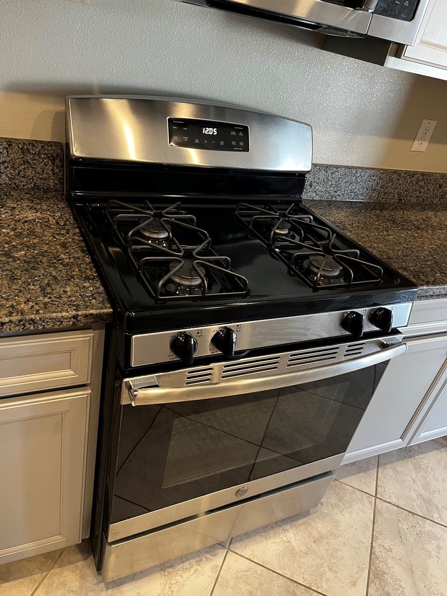 Image 10 of 36 For 25195 Lambrusco Loop