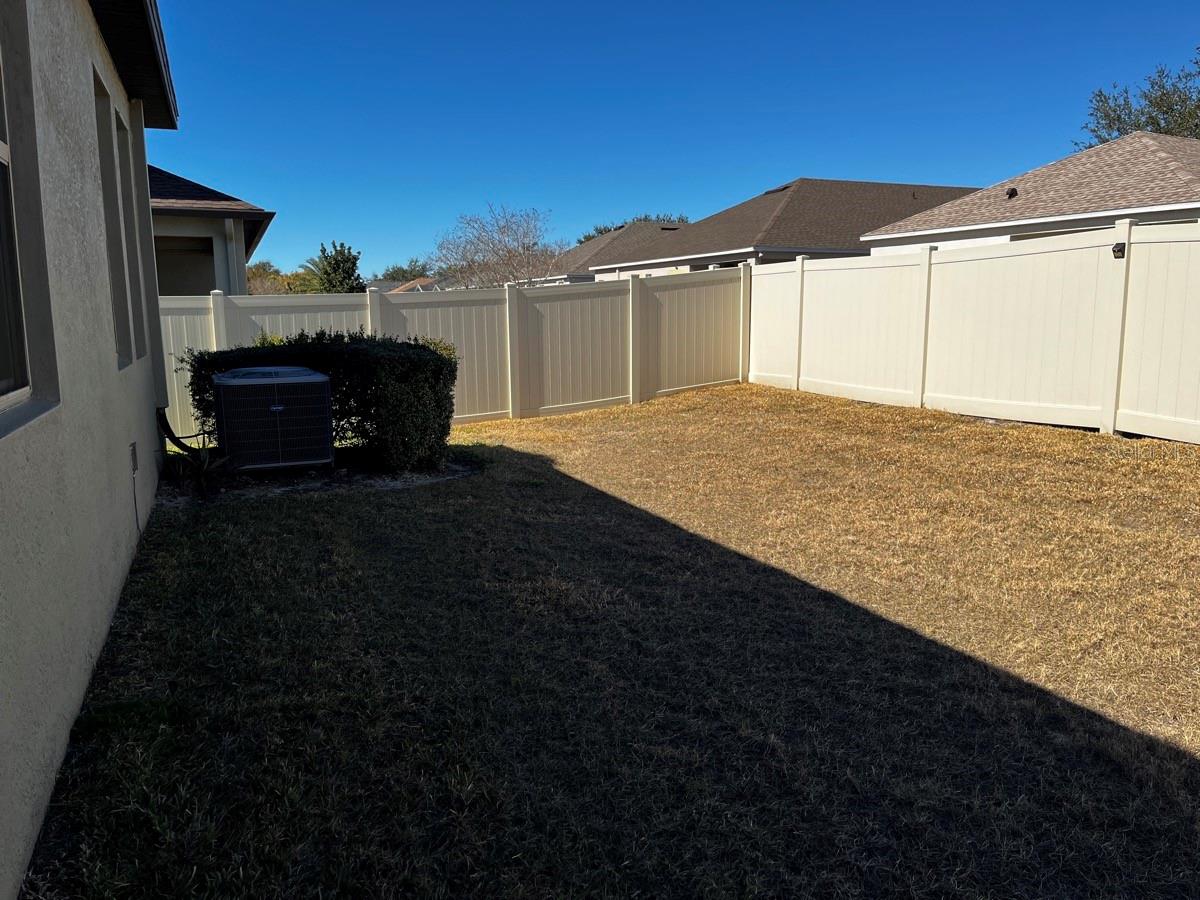 Image 33 of 36 For 25195 Lambrusco Loop