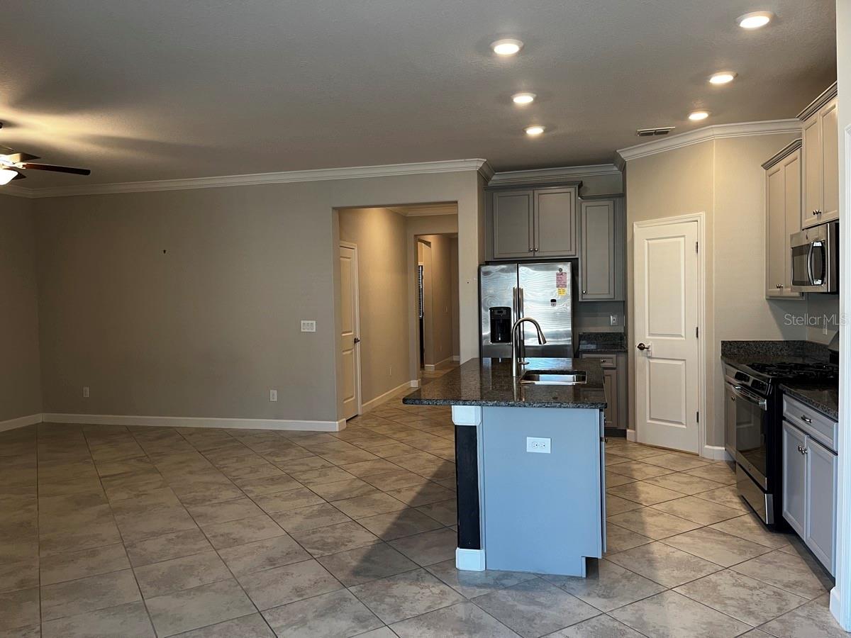 Image 6 of 36 For 25195 Lambrusco Loop