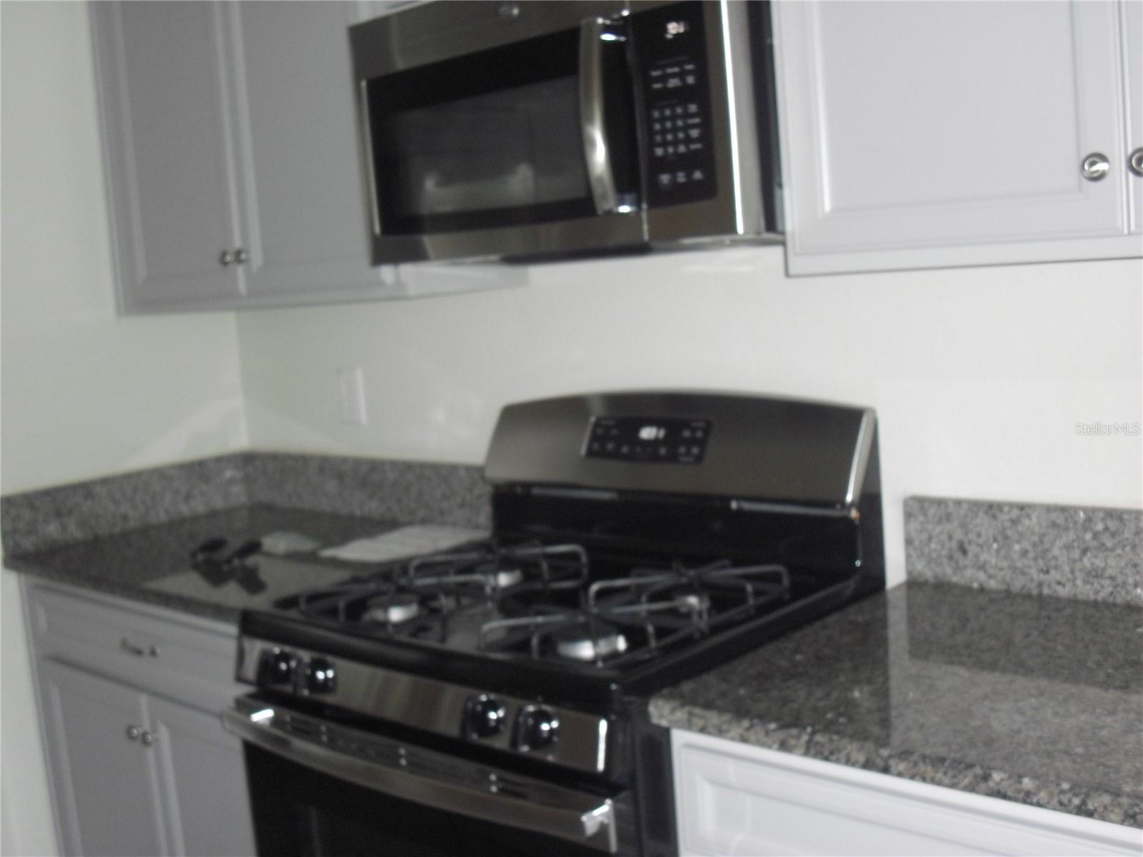 Image 9 of 36 For 25195 Lambrusco Loop