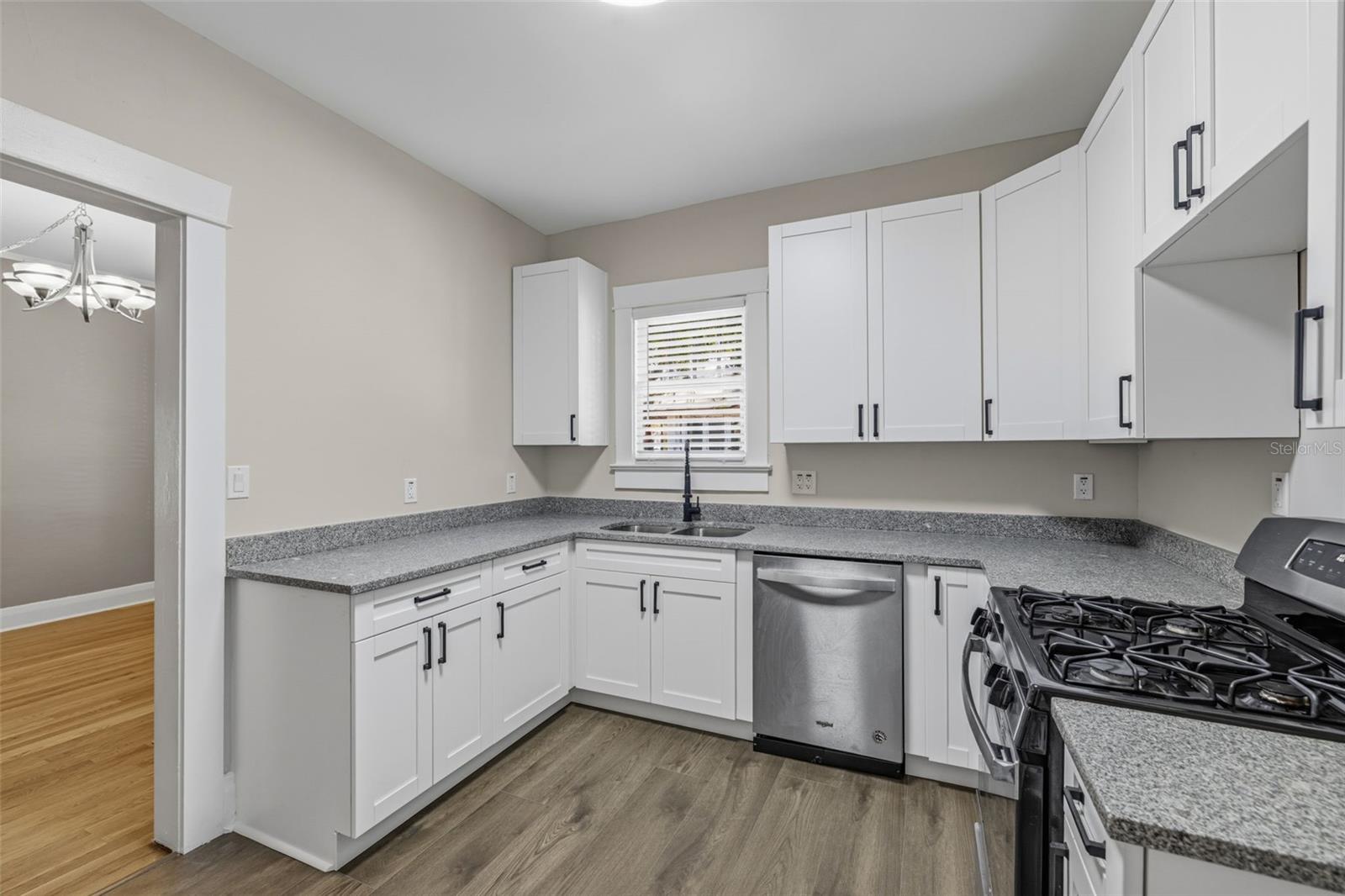 Image 12 of 26 For 1029 Powhatan Avenue