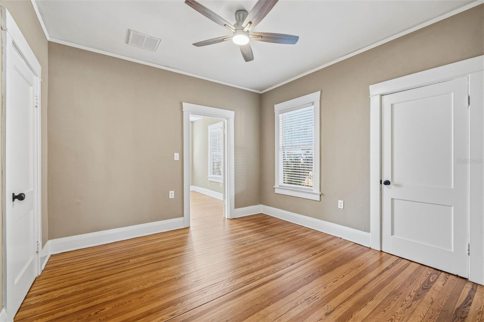 Image 19 of 26 For 1029 Powhatan Avenue