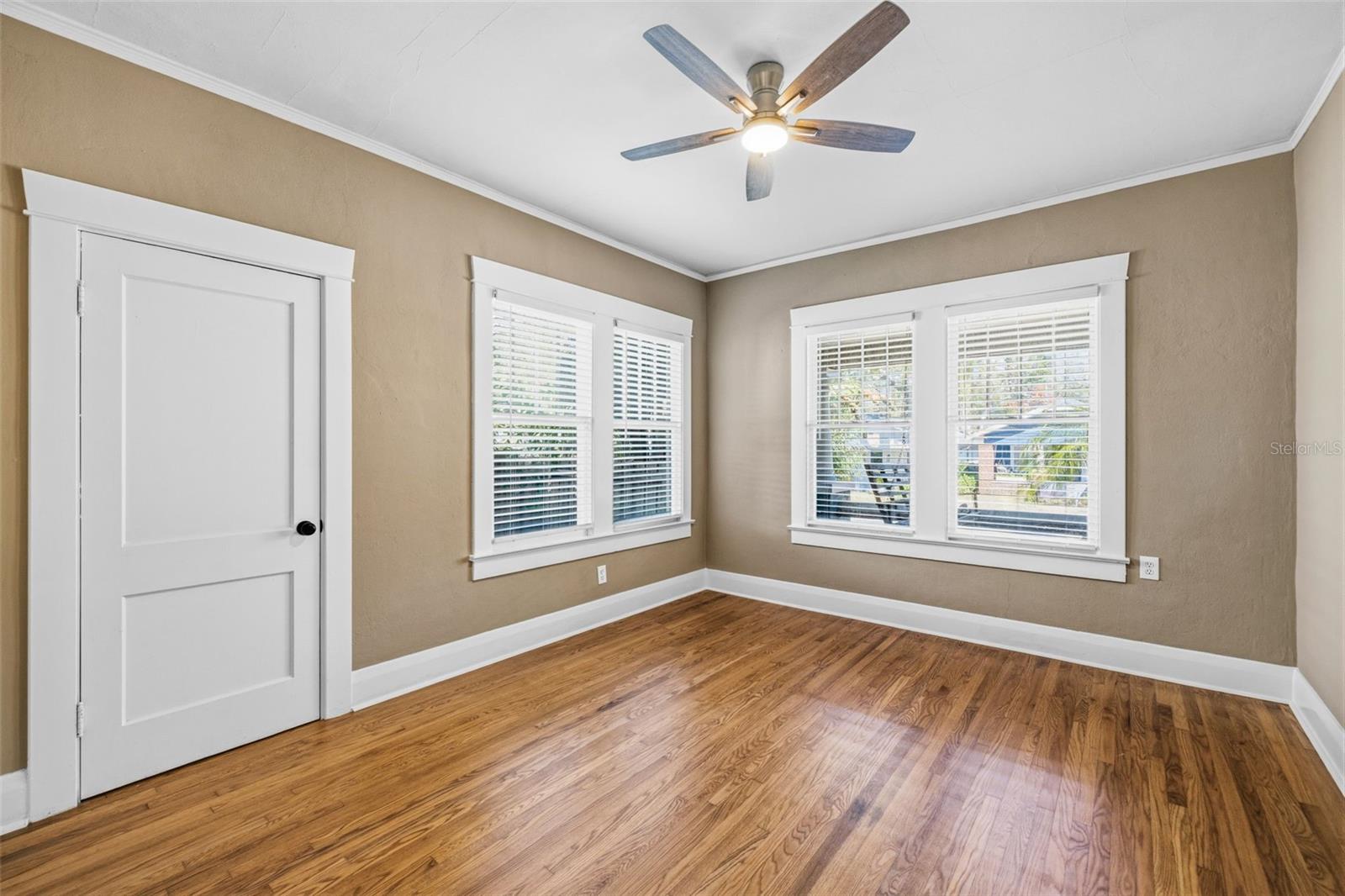 Image 21 of 26 For 1029 Powhatan Avenue