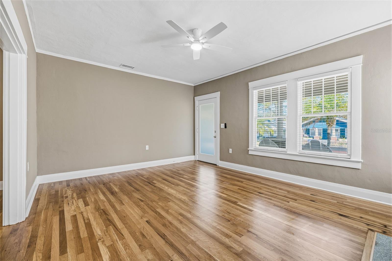 Image 8 of 26 For 1029 Powhatan Avenue