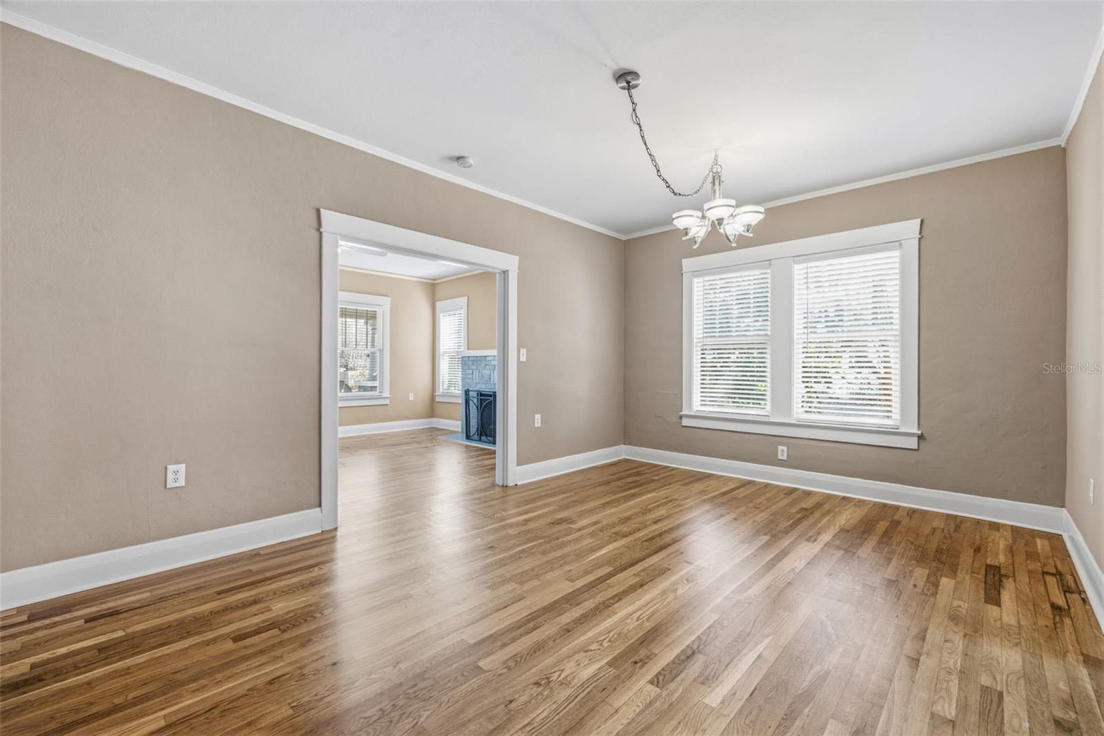 Image 9 of 26 For 1029 Powhatan Avenue