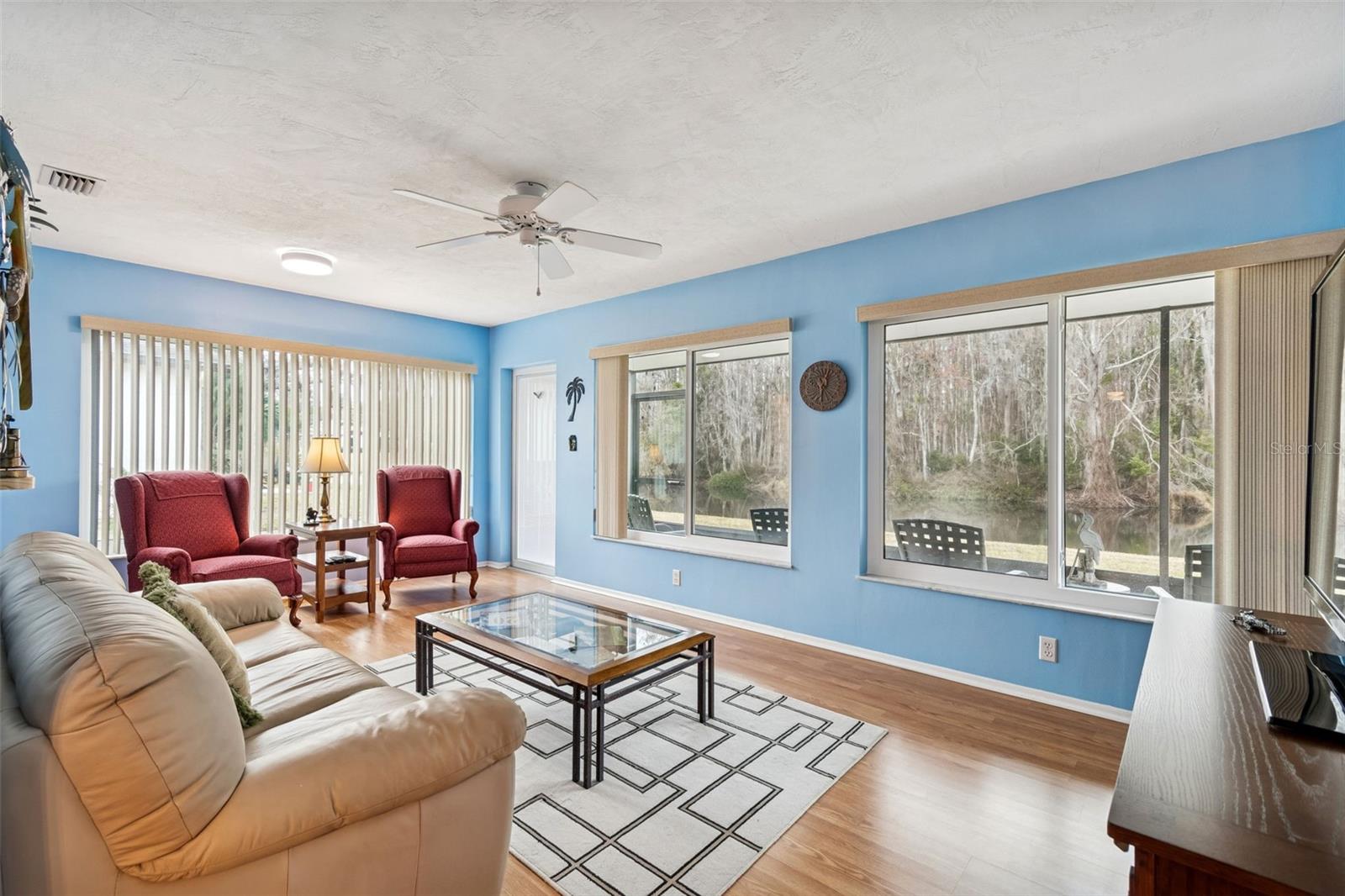 Image 10 of 46 For 11719 Alderwood Drive