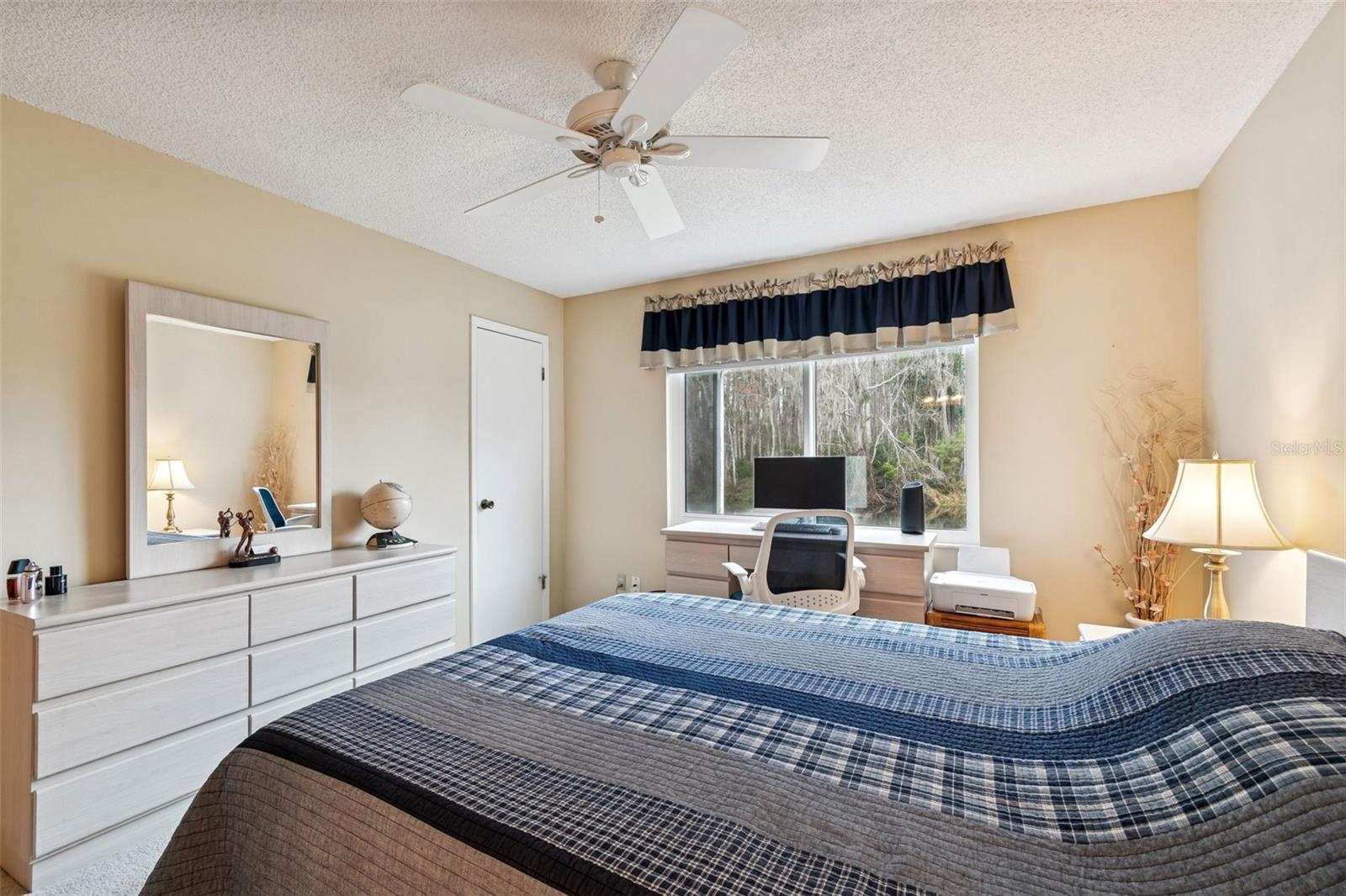 Image 15 of 46 For 11719 Alderwood Drive