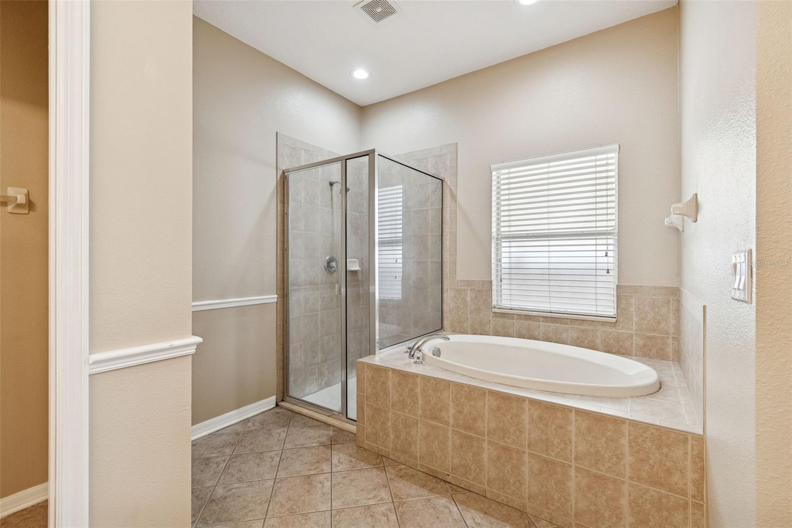 Image 15 of 26 For 9613 Jasmine Brook Creek