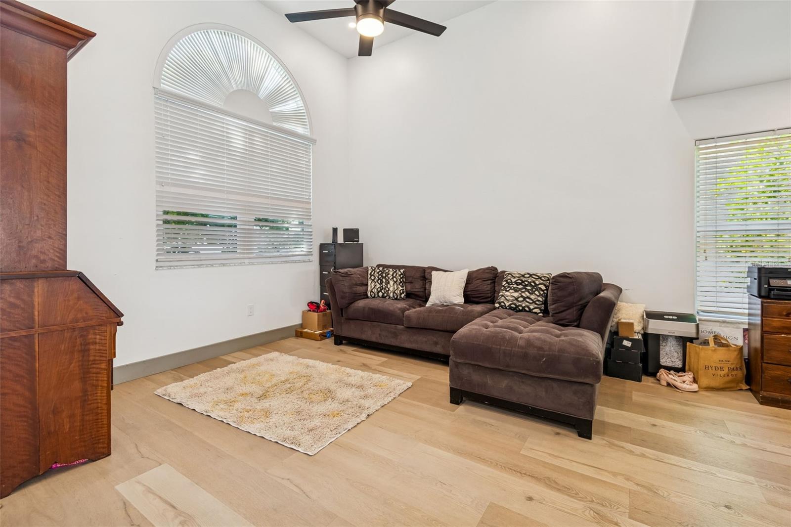 Image 10 of 75 For 14505 Thornfield Court