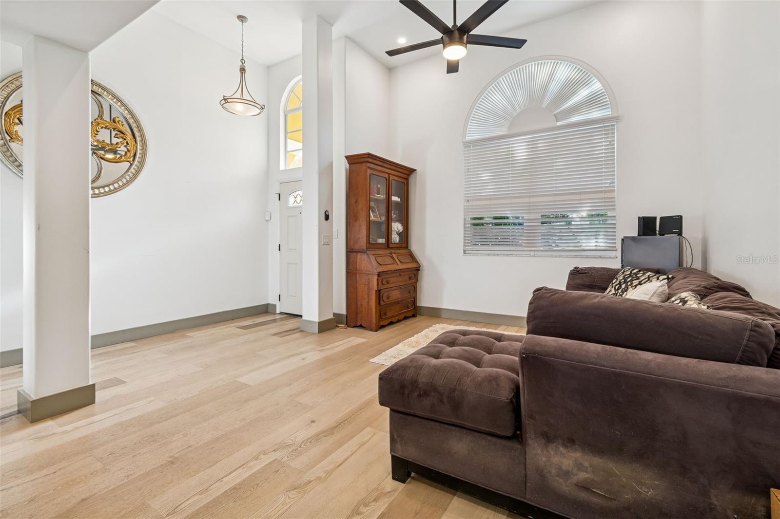 Image 11 of 75 For 14505 Thornfield Court