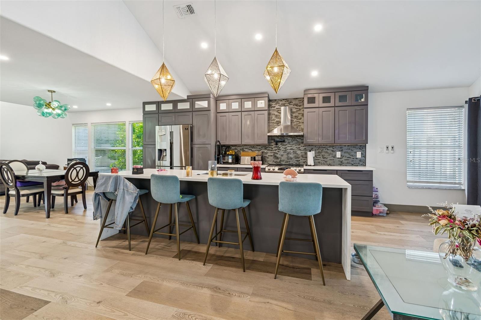 Image 29 of 75 For 14505 Thornfield Court