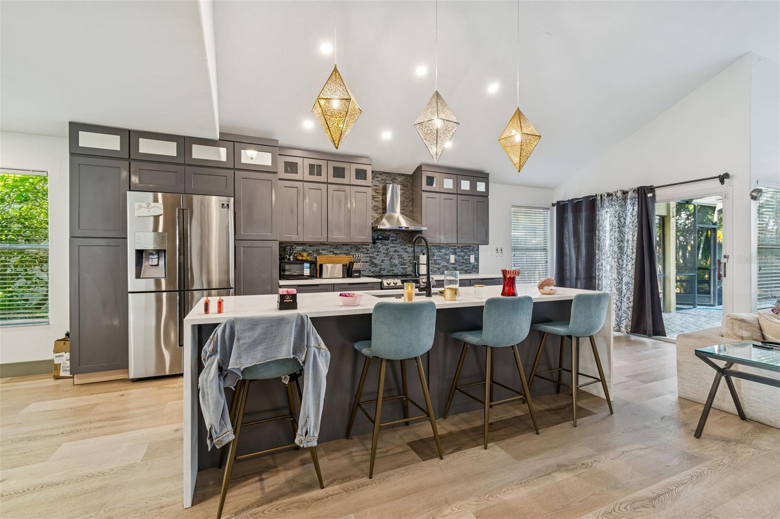 Image 31 of 75 For 14505 Thornfield Court