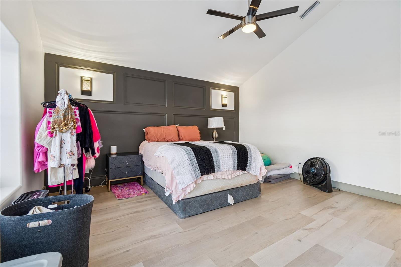 Image 37 of 75 For 14505 Thornfield Court