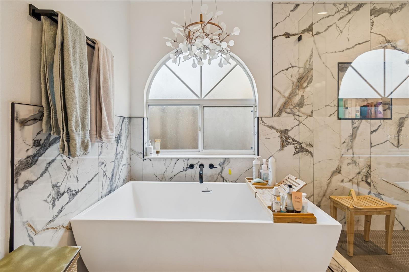 Image 40 of 75 For 14505 Thornfield Court