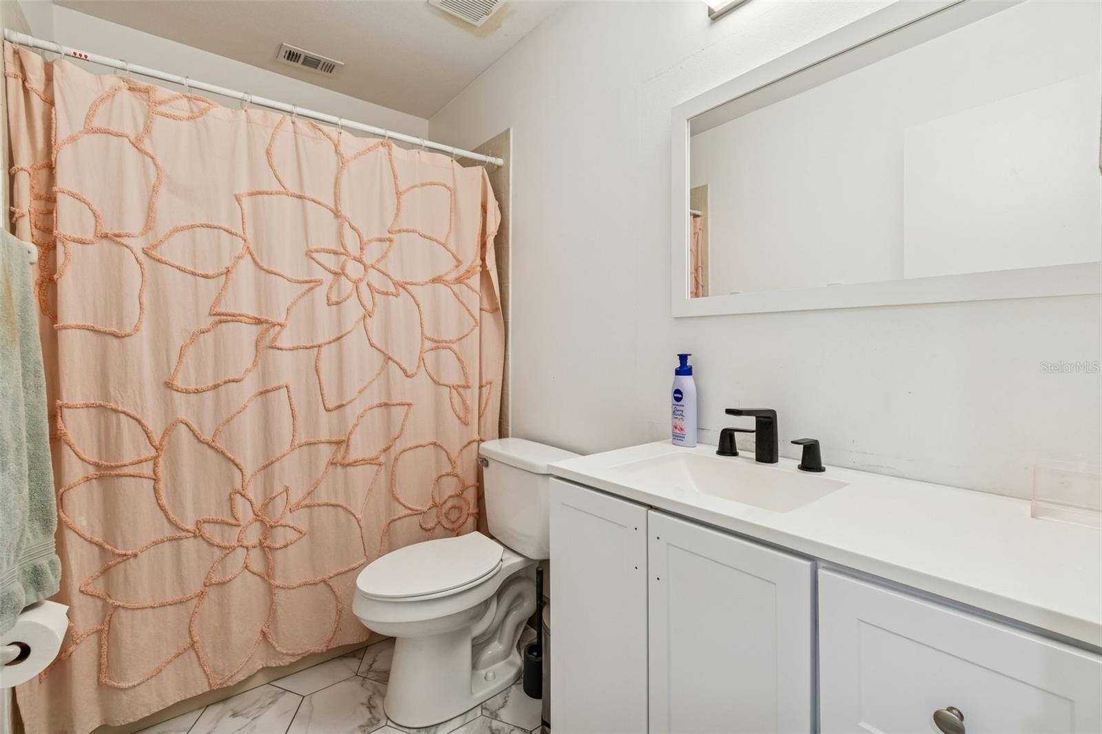 Image 43 of 75 For 14505 Thornfield Court