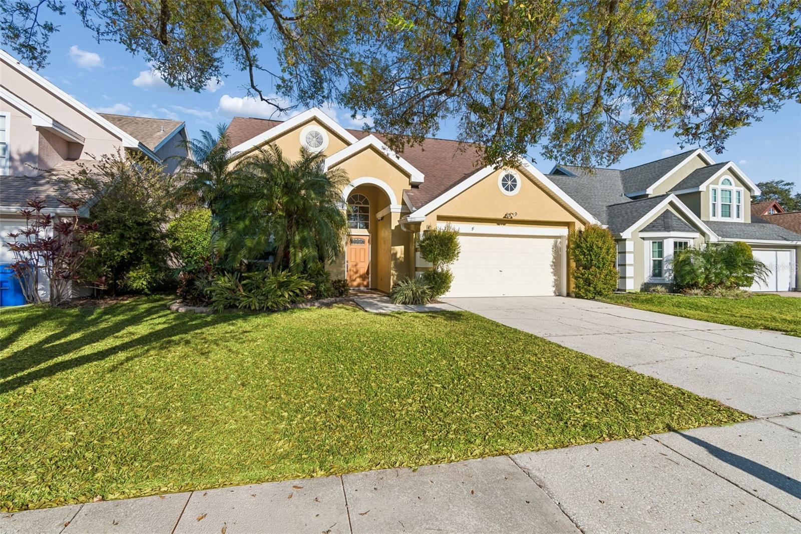 Image 5 of 75 For 14505 Thornfield Court