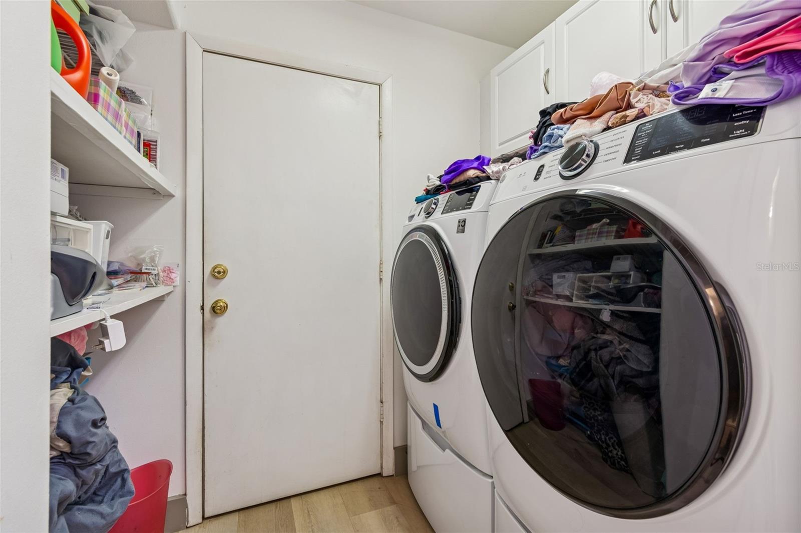 Image 53 of 75 For 14505 Thornfield Court