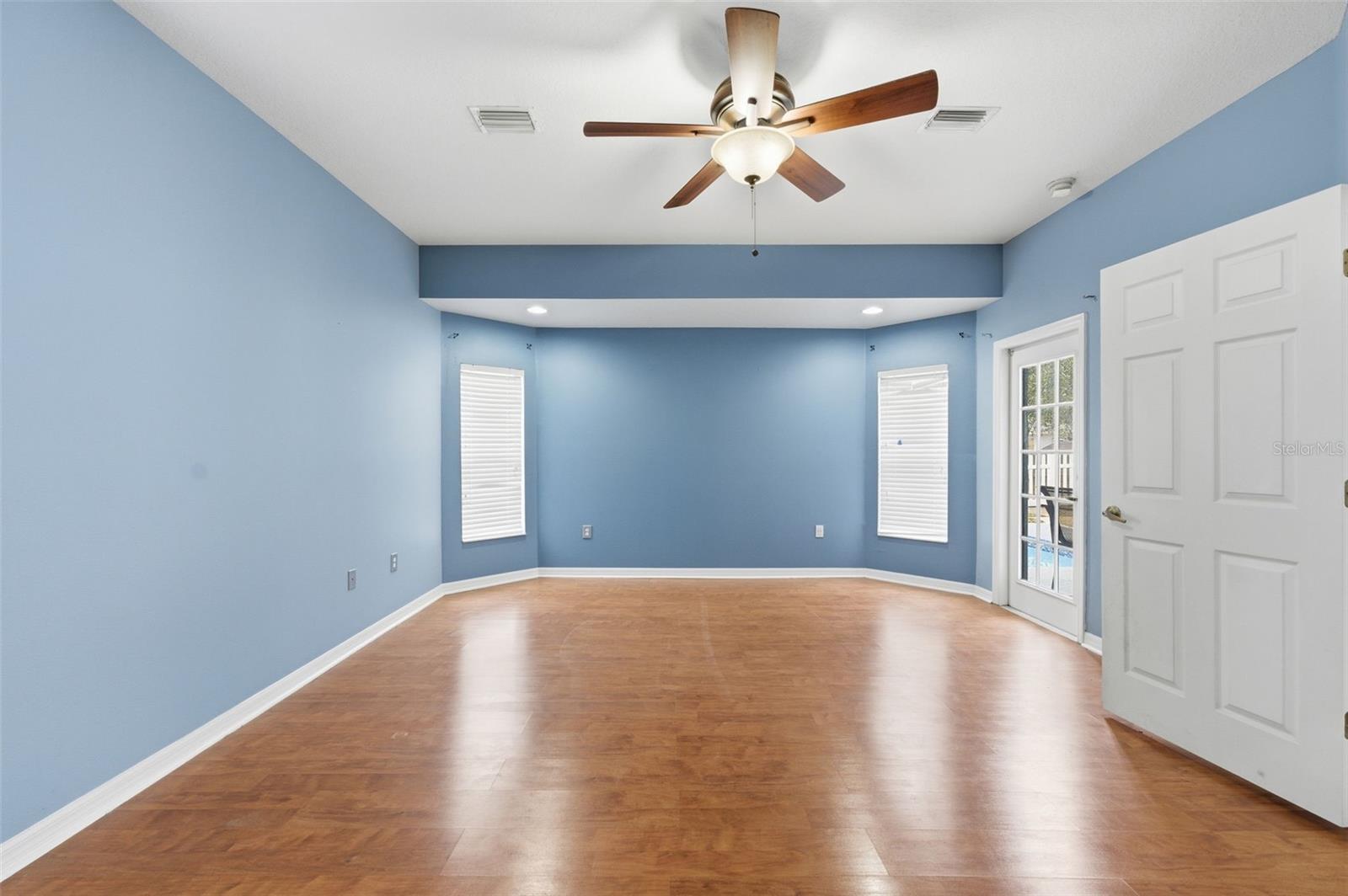 Image 21 of 56 For 14132 Sweetshrub Court