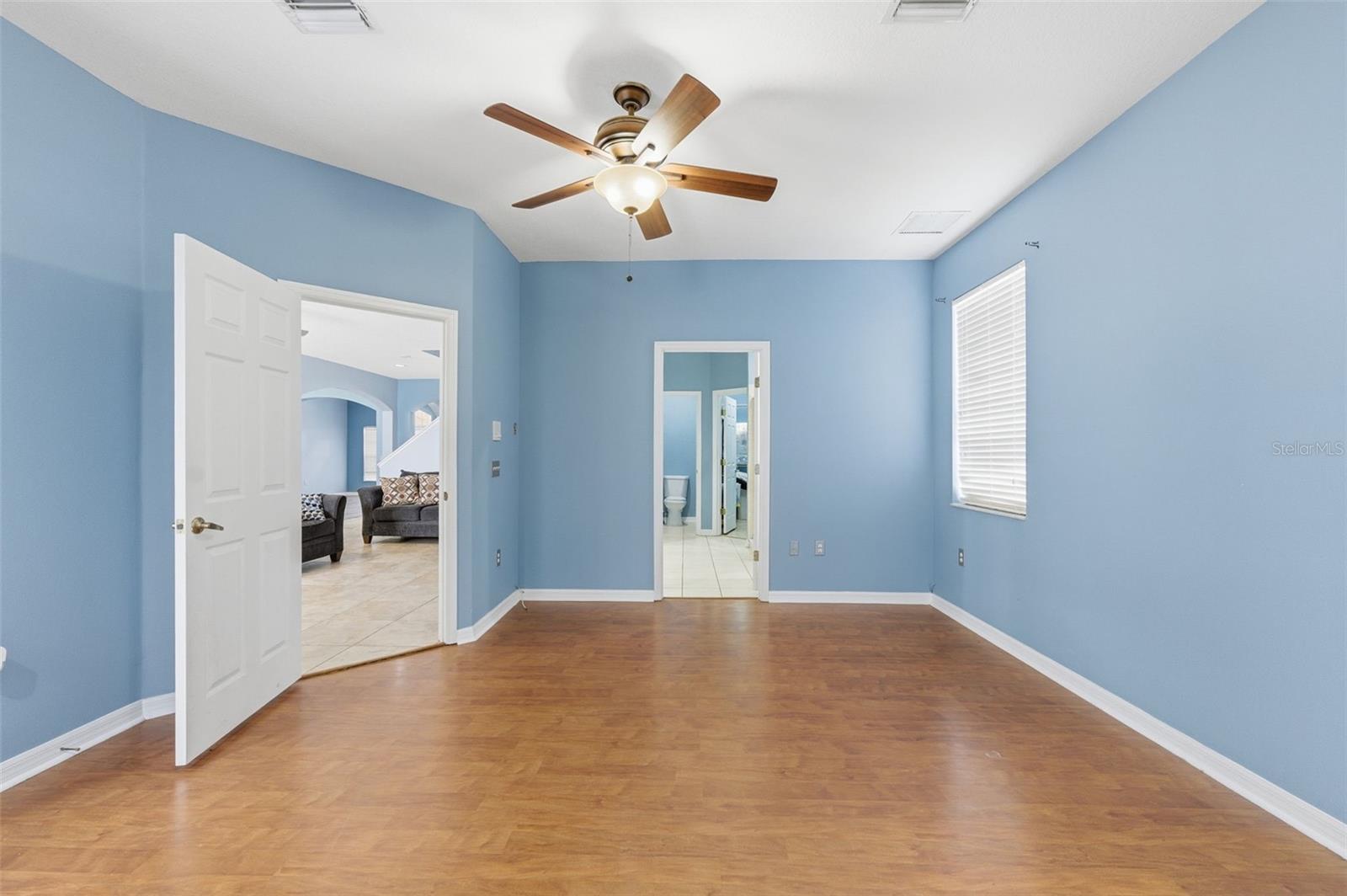 Image 22 of 56 For 14132 Sweetshrub Court