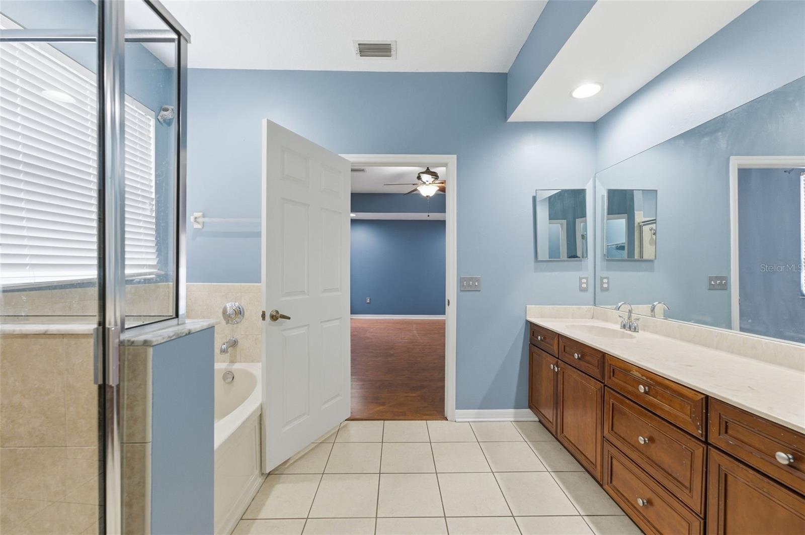 Image 24 of 56 For 14132 Sweetshrub Court