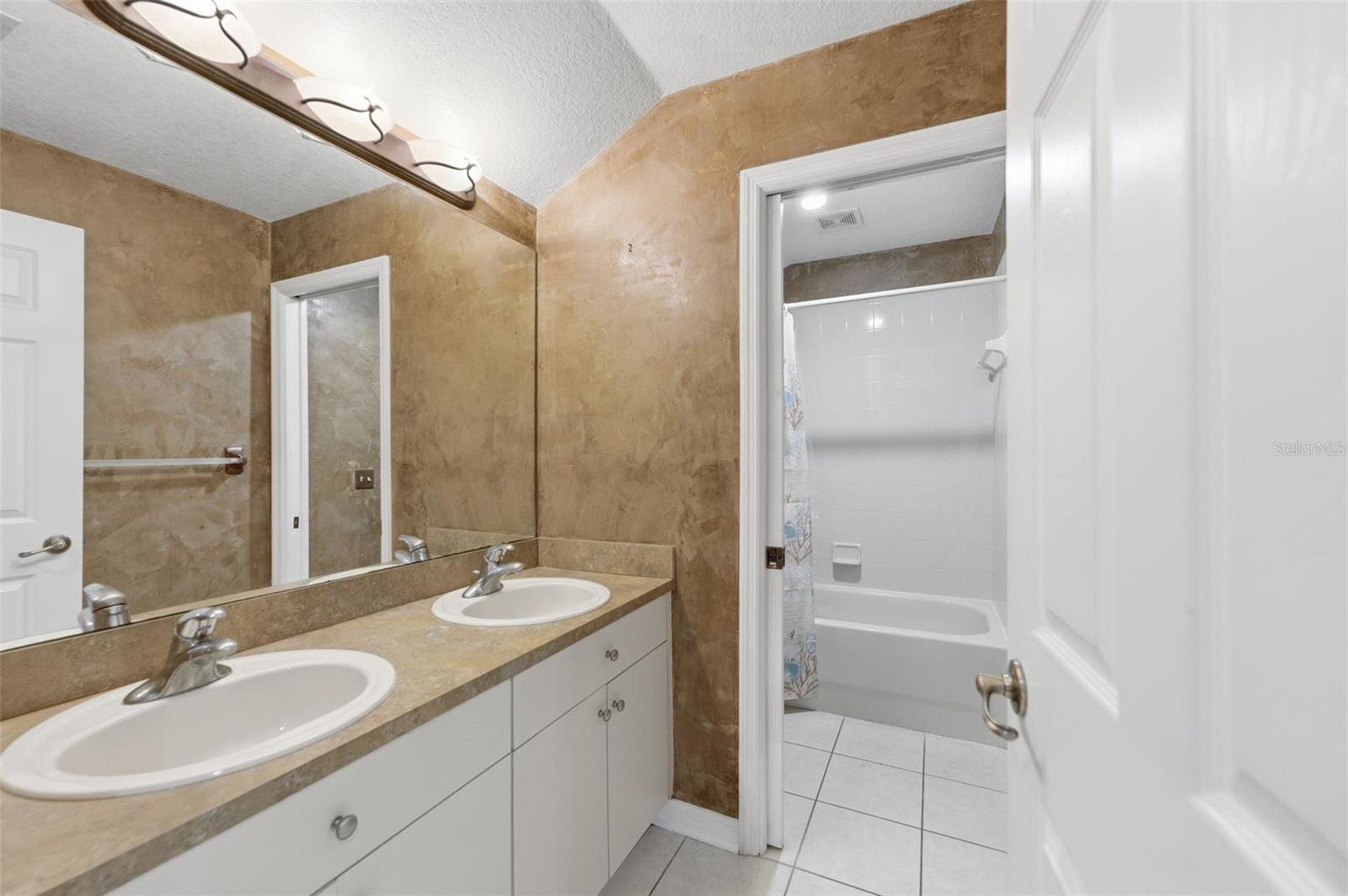 Image 51 of 56 For 14132 Sweetshrub Court