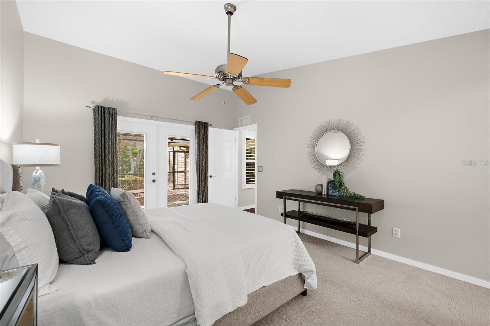 Listing photo id 13 for 344 Cascade Lane