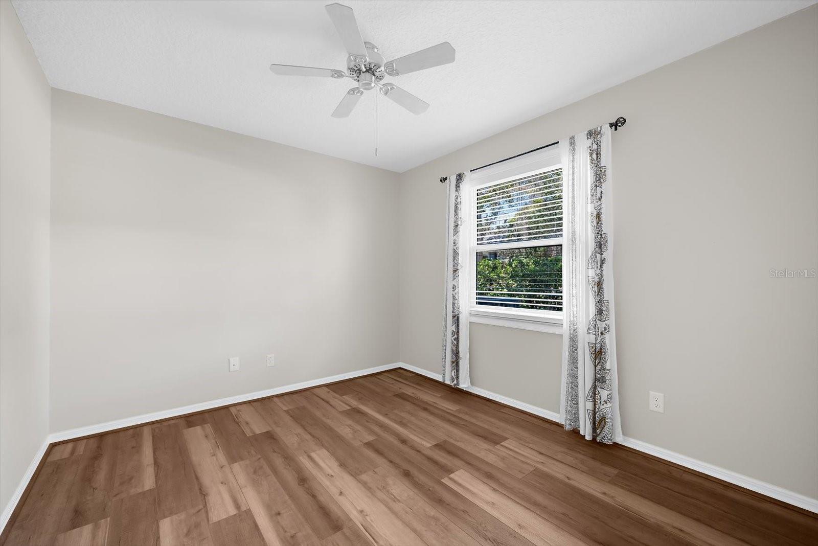 Listing photo id 37 for 344 Cascade Lane