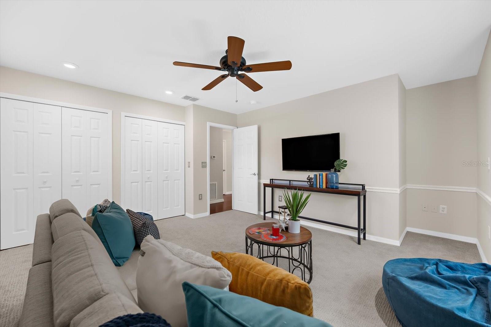 Listing photo id 43 for 344 Cascade Lane