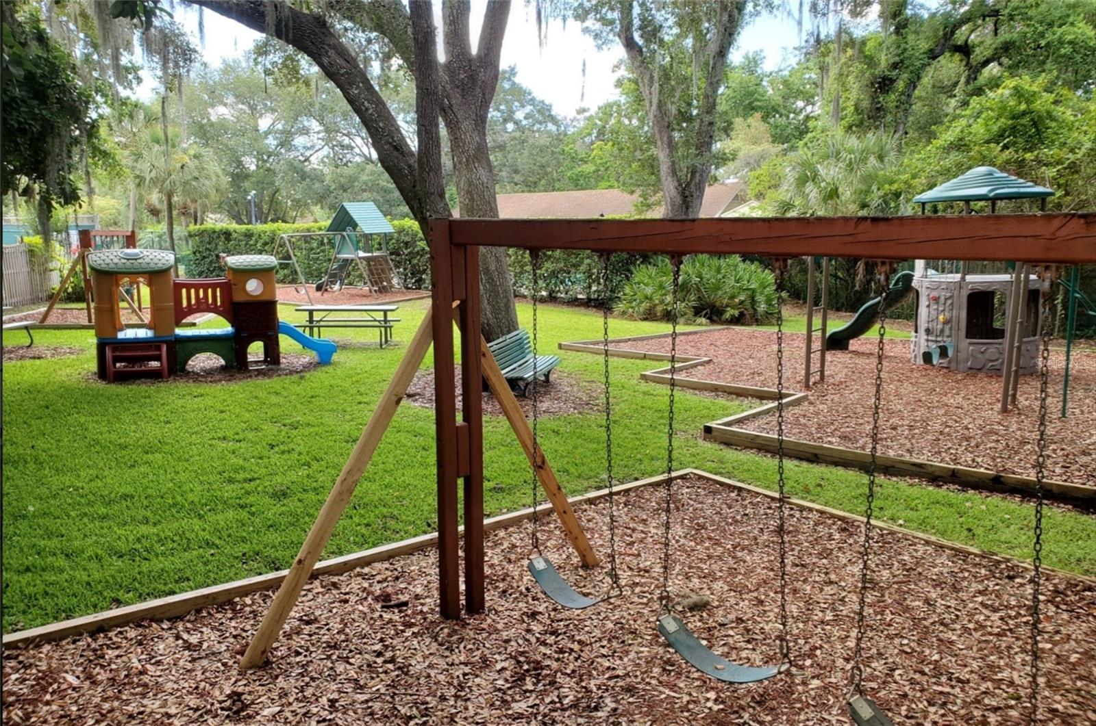 Listing photo id 64 for 344 Cascade Lane