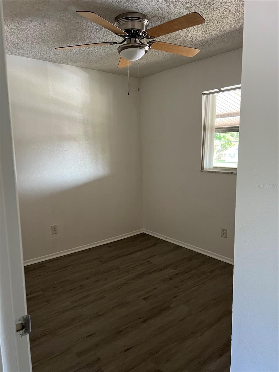 Image 13 of 17 For 5521 Bay Boulevard 202