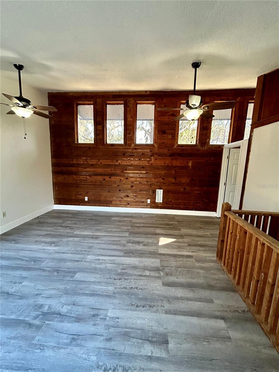 Image 12 of 23 For 18812 Carr Drive C