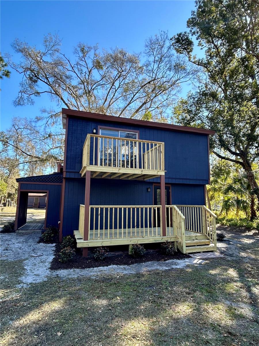 Image 2 of 23 For 18812 Carr Drive C