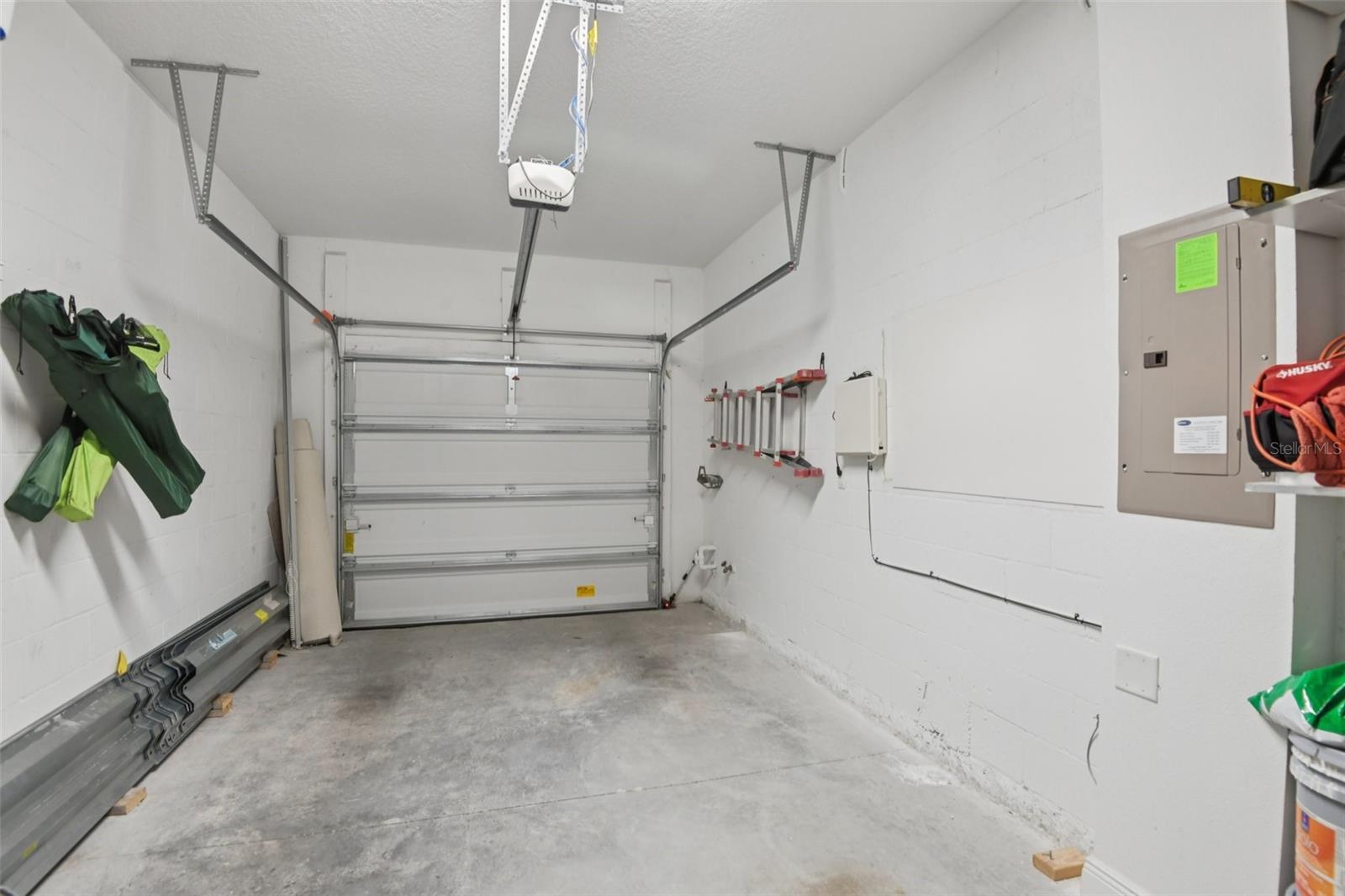 Image 15 of 46 For 14217 Pondhawk Lane