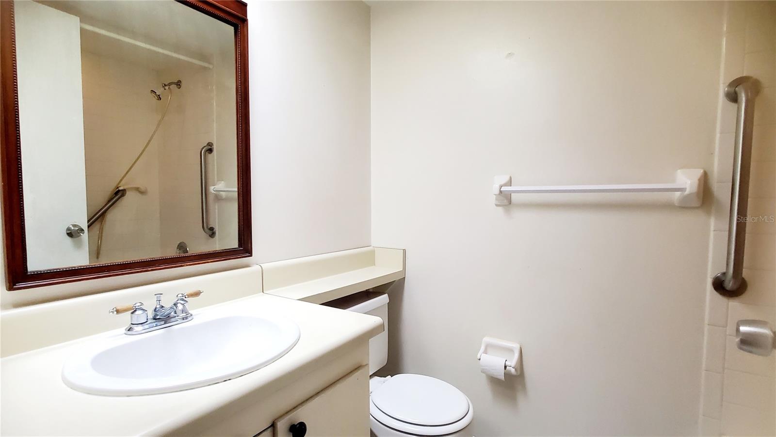 Listing photo id 14 for 103 Meadow Lane 103