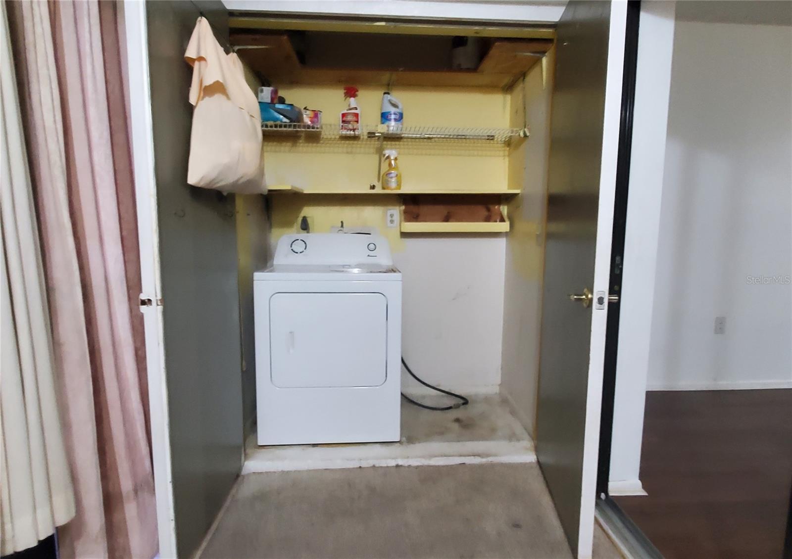 Listing photo id 27 for 103 Meadow Lane 103