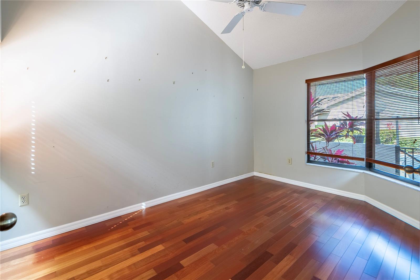 Image 27 of 53 For 1312 Pasadena Avenue S 16