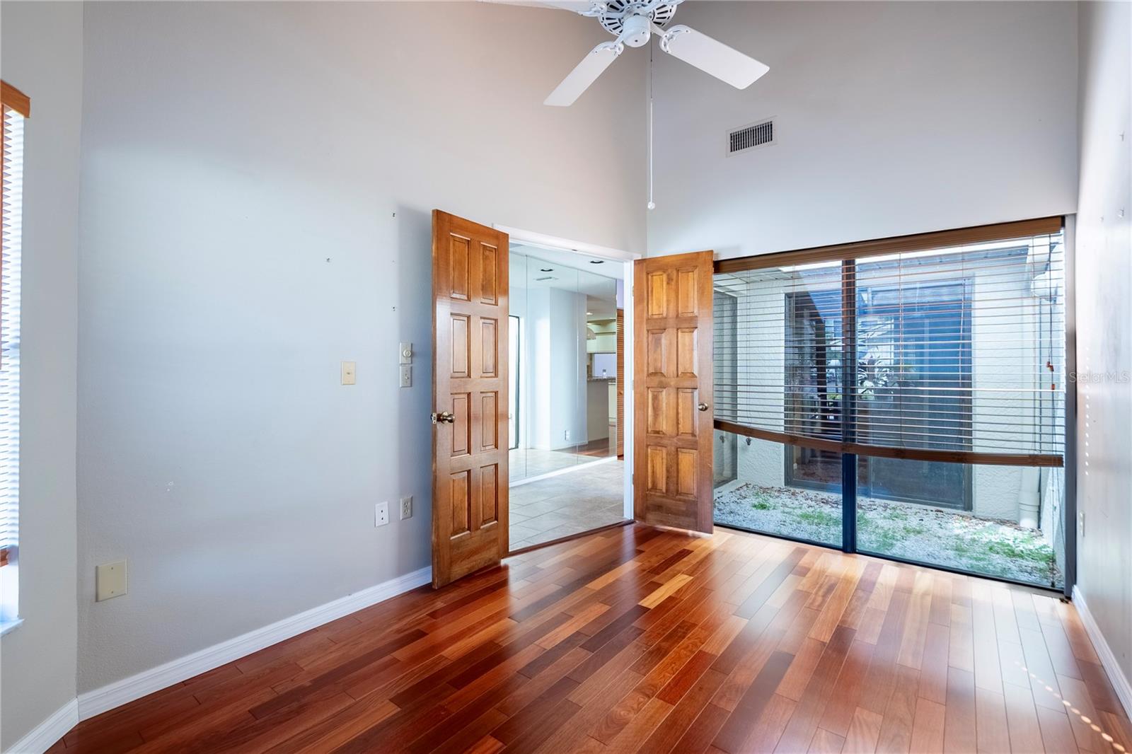 Image 28 of 53 For 1312 Pasadena Avenue S 16