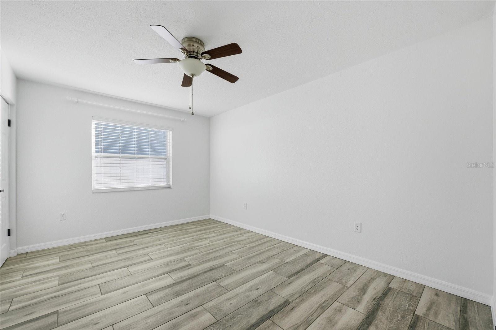 Image 24 of 39 For 2461 61st Lane N