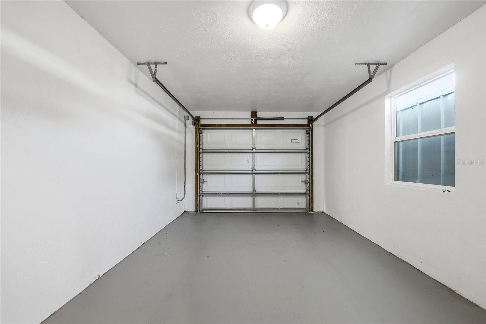 Image 27 of 39 For 2461 61st Lane N