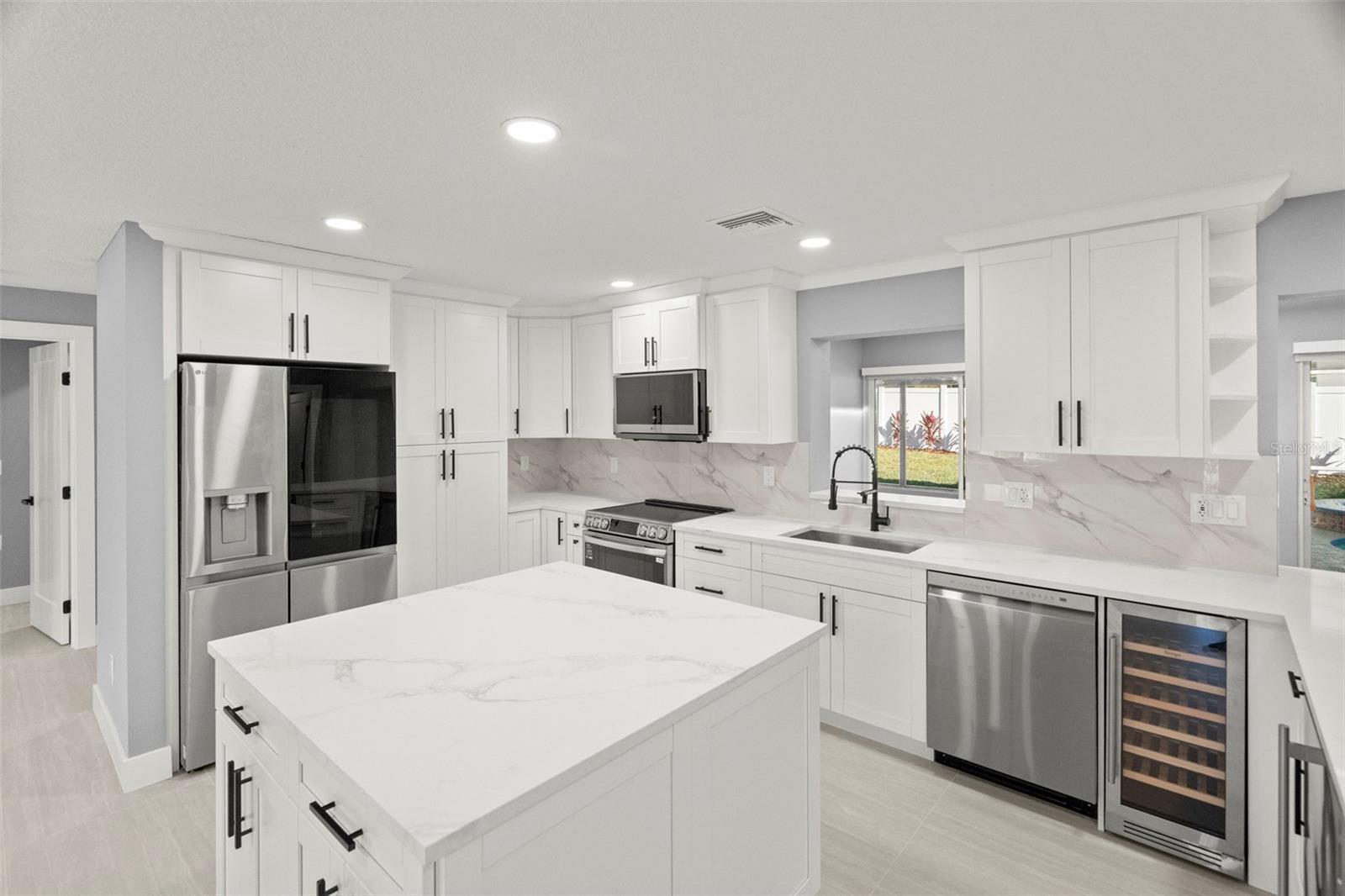 Image 10 of 38 For 232 Pinecrest Drive