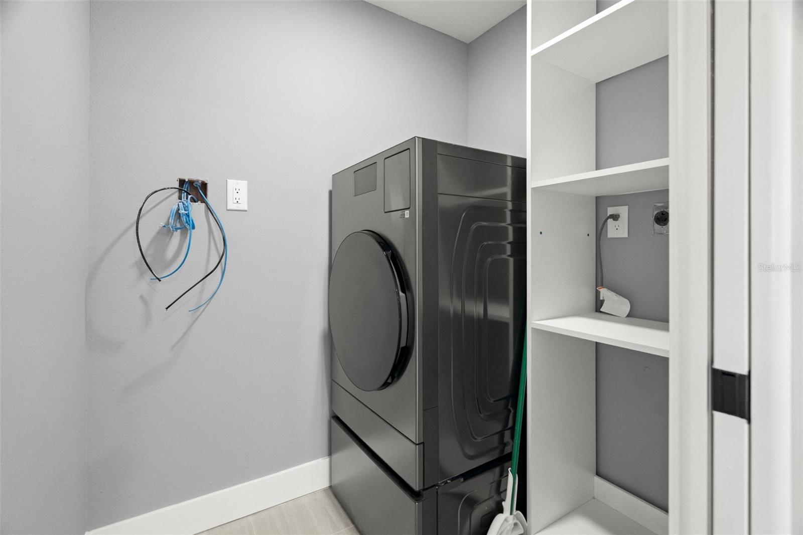 Image 14 of 38 For 232 Pinecrest Drive